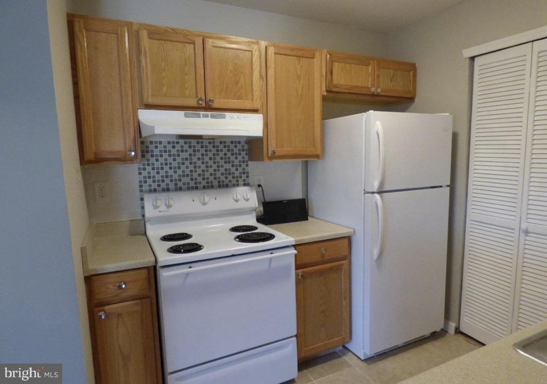 808 Britton Pl Property Photo 6