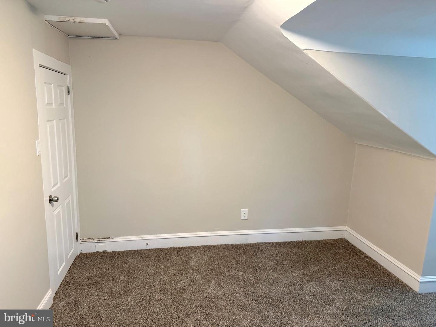 714 Woodlynne Ave Property Photo 22