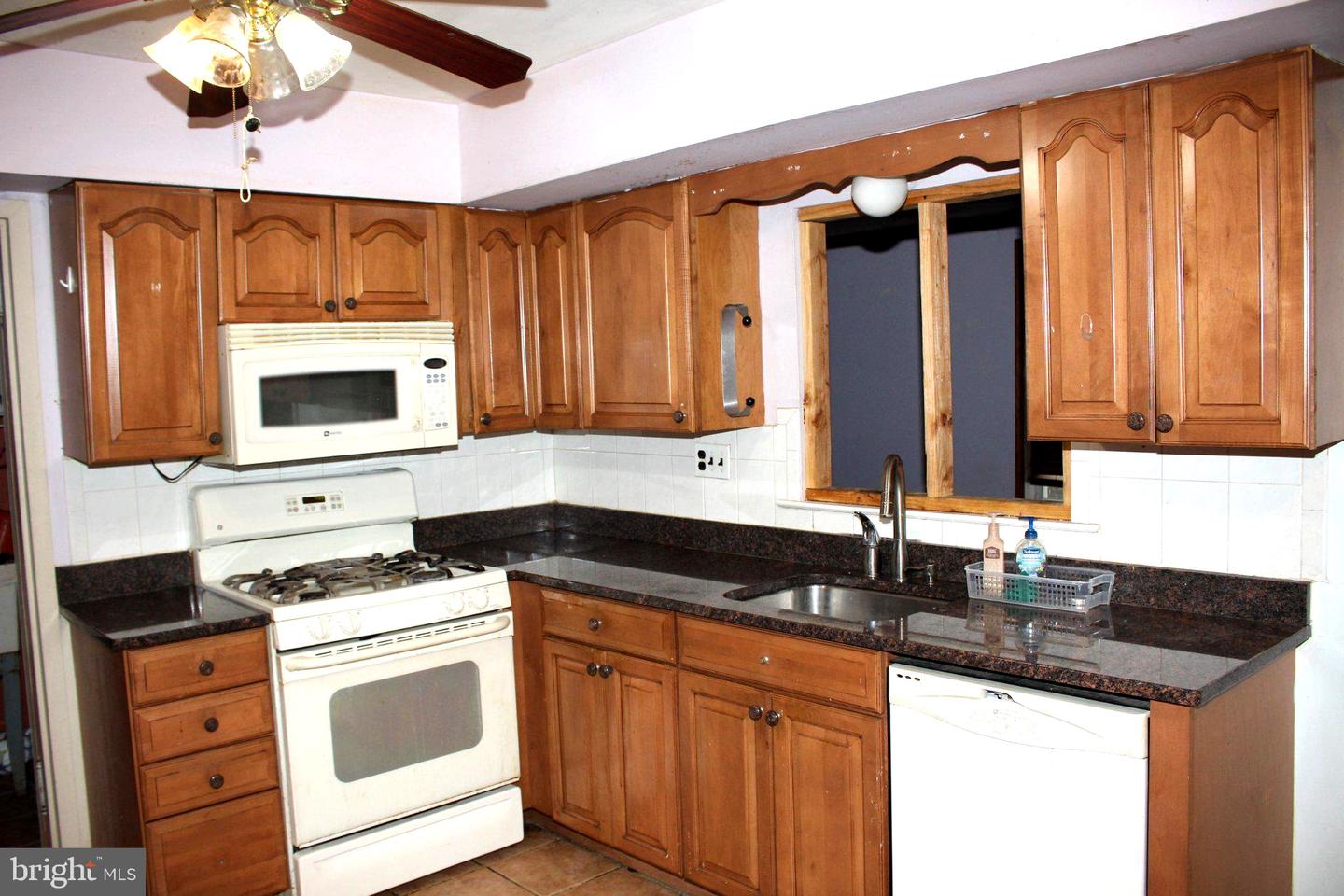 146 Oakmont Rd Property Photo 11