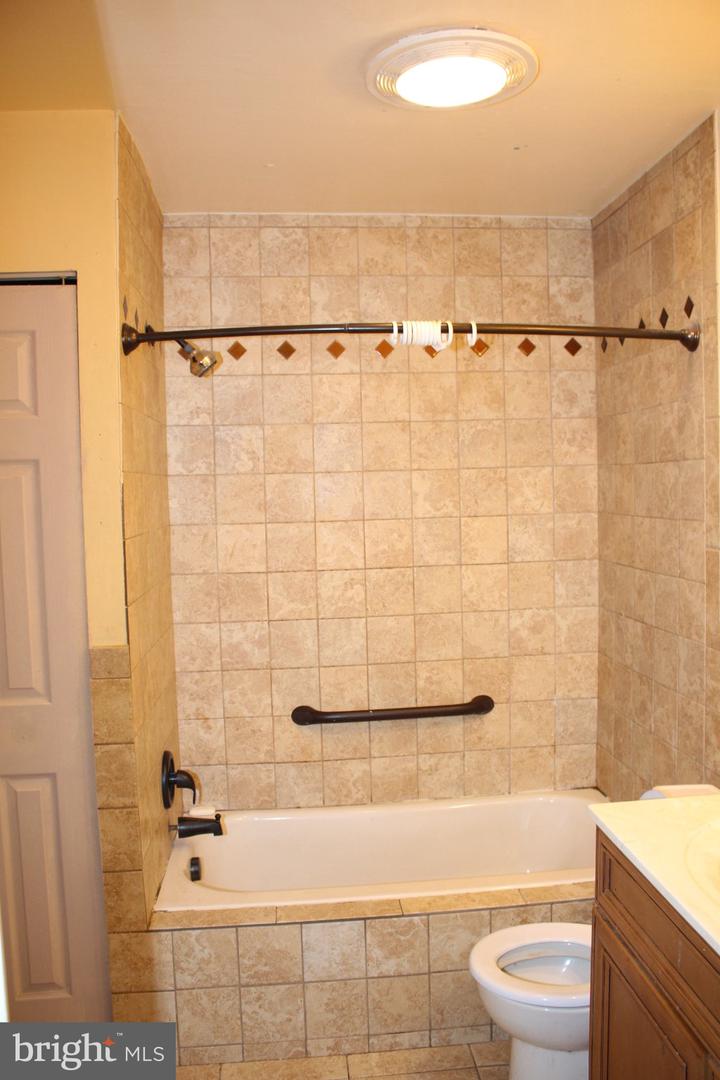 146 Oakmont Rd Property Photo 44