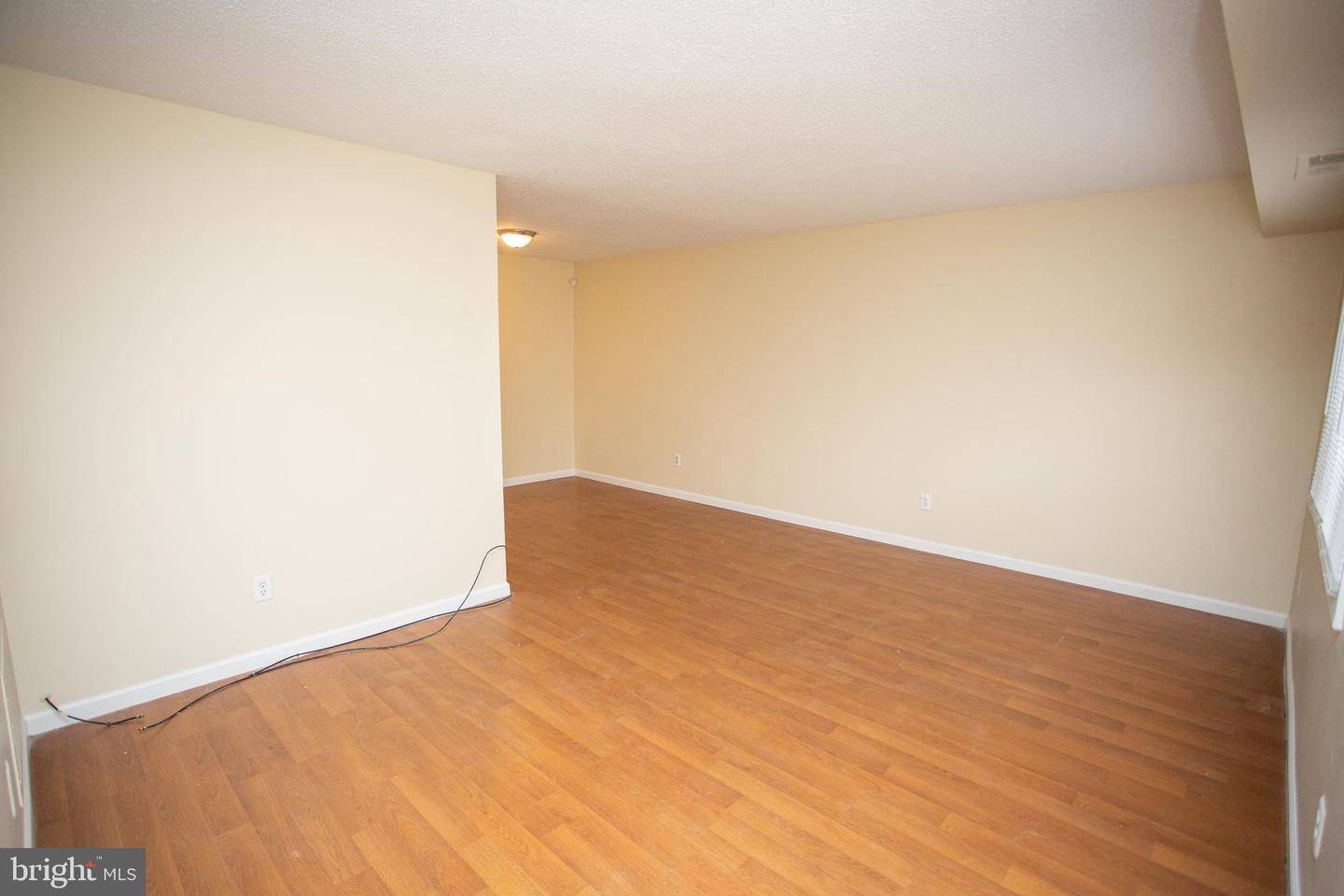 11 Dover Dr Property Photo 3