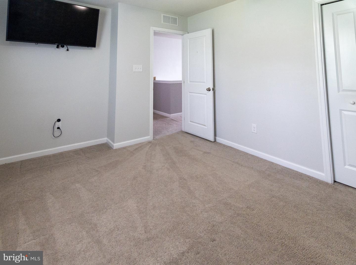 165 Ciseley Dr Property Photo 9