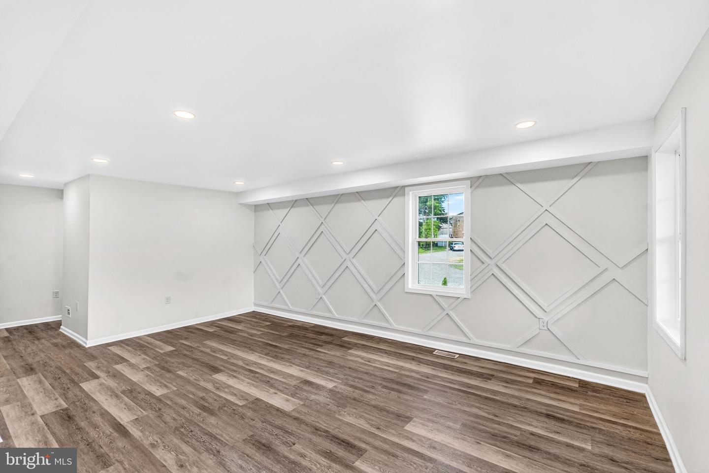 23 Gloucester Ave Property Photo 17