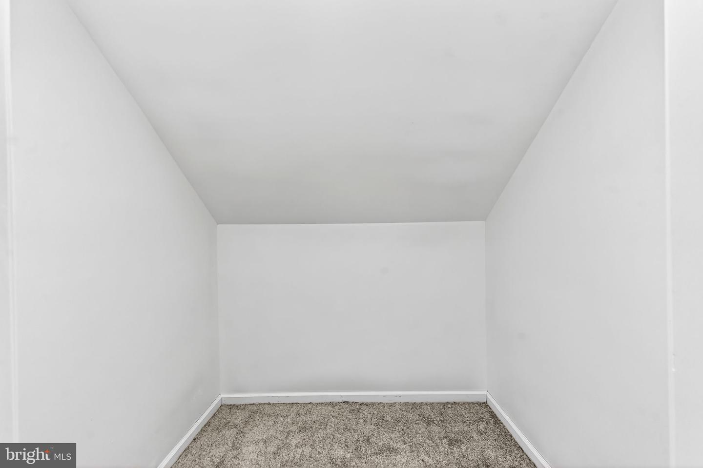 23 Gloucester Ave Property Photo 25