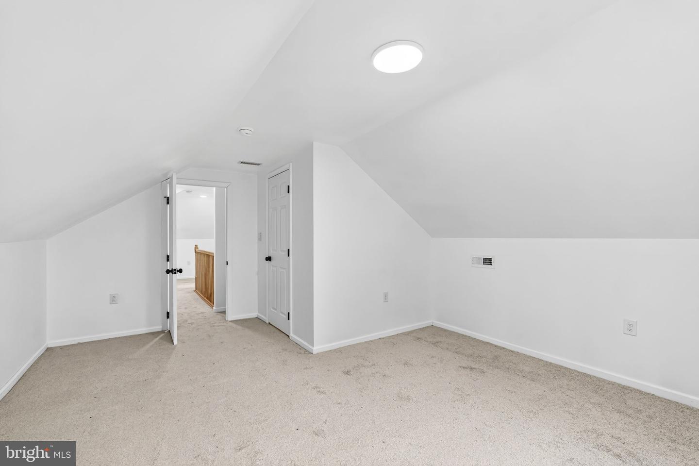 23 Gloucester Ave Property Photo 27