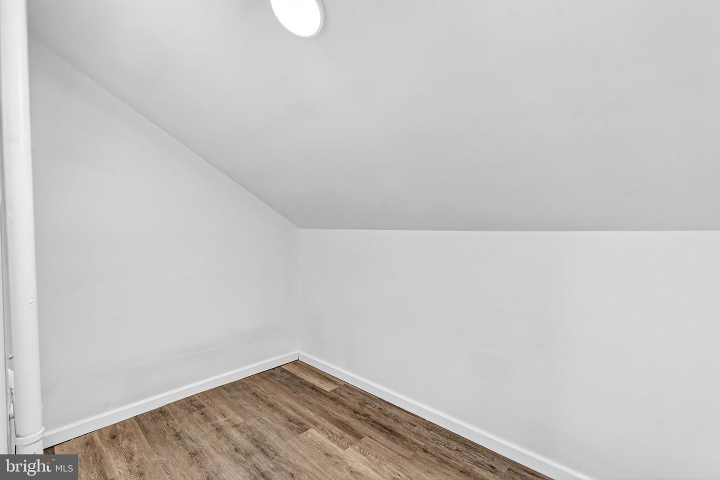 23 Gloucester Ave Property Photo 29