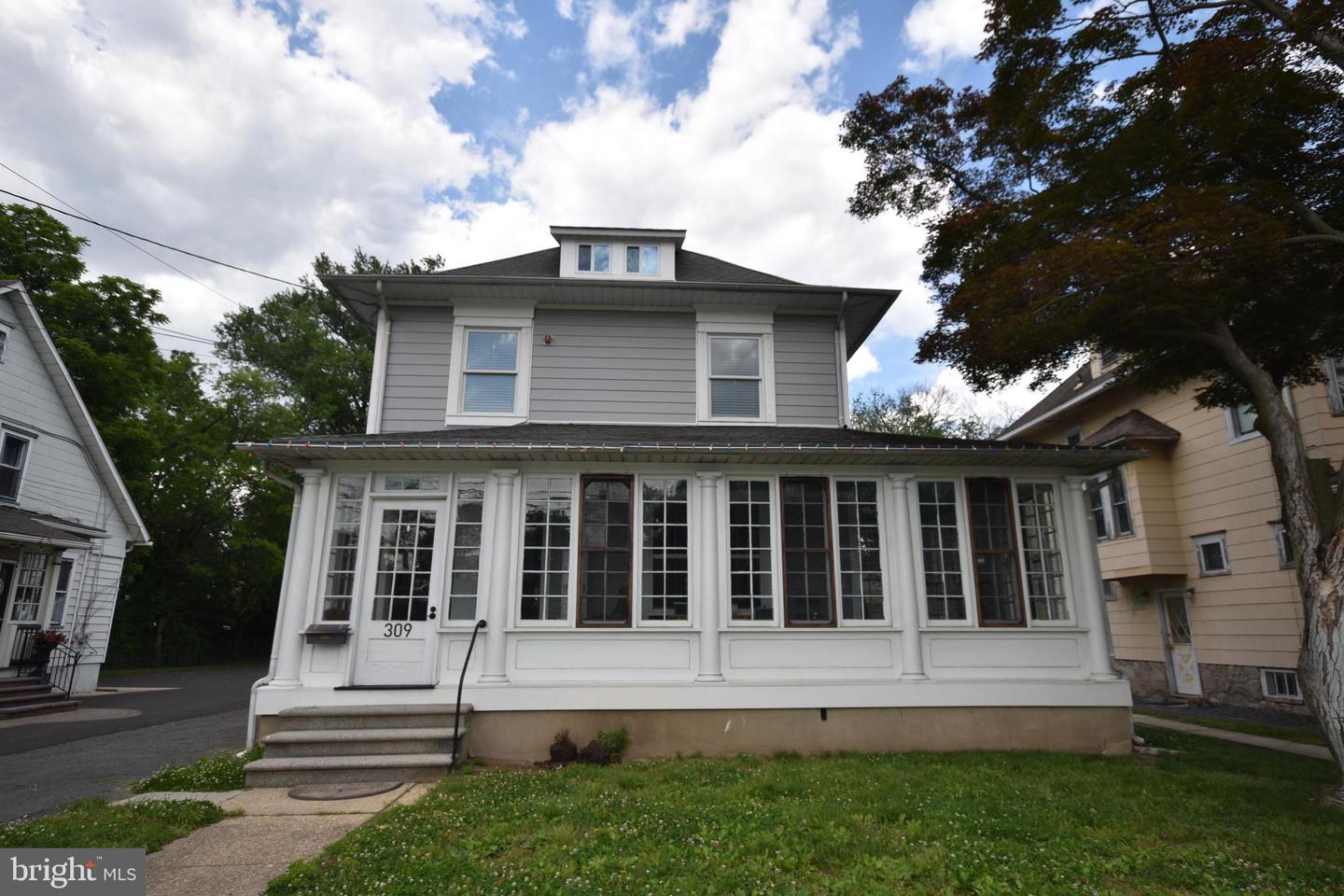 309 White Horse Pike Property Photo 1