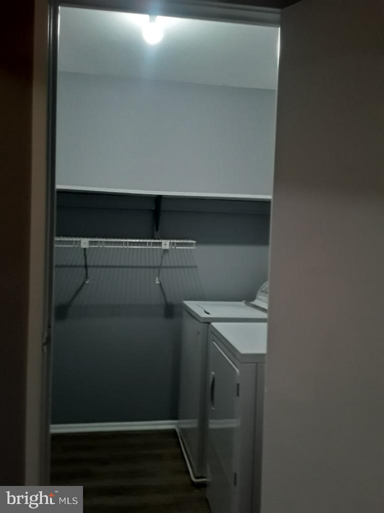 1703 Bromley Estates Property Photo 6