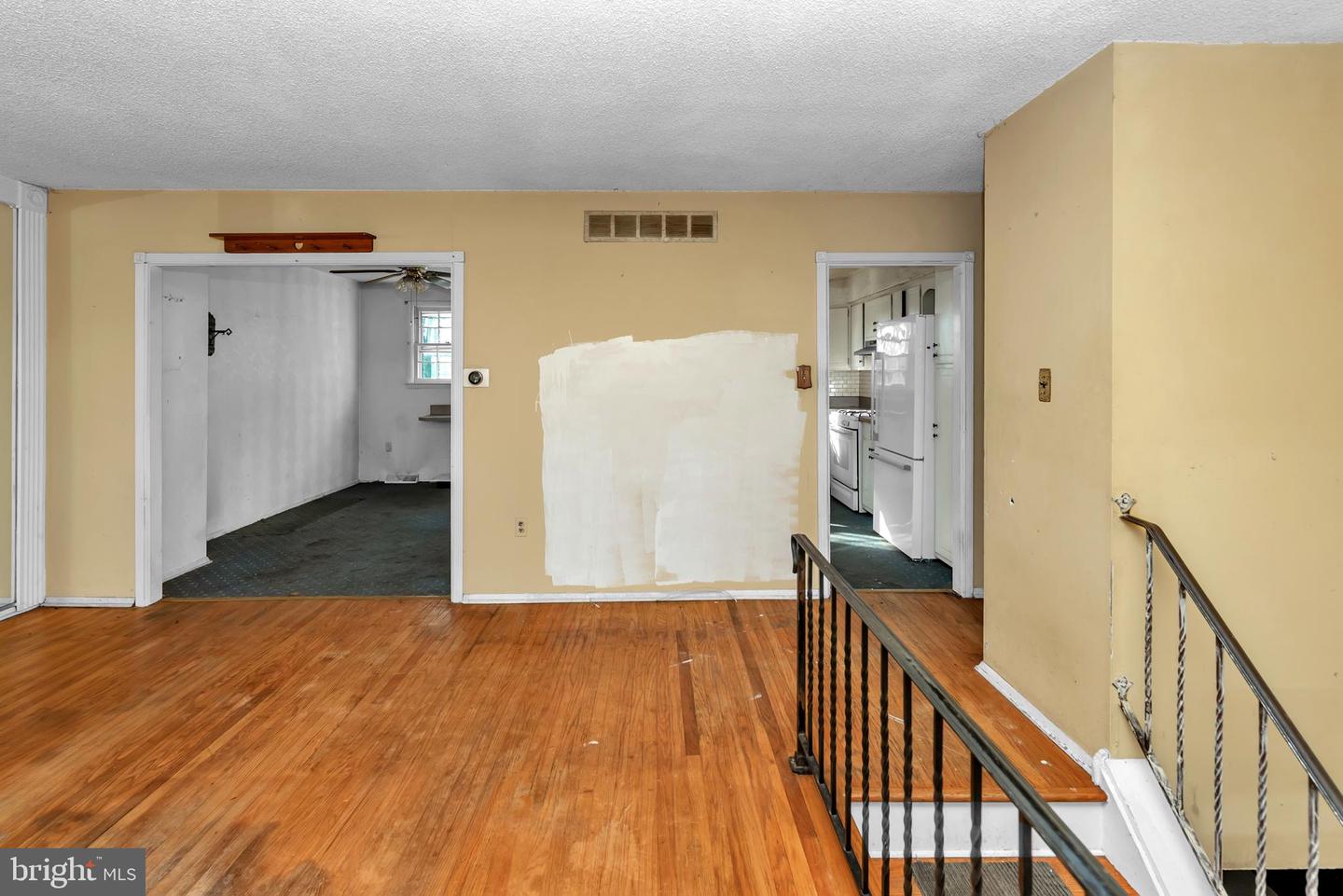 16 Constitution Rd Property Photo 14
