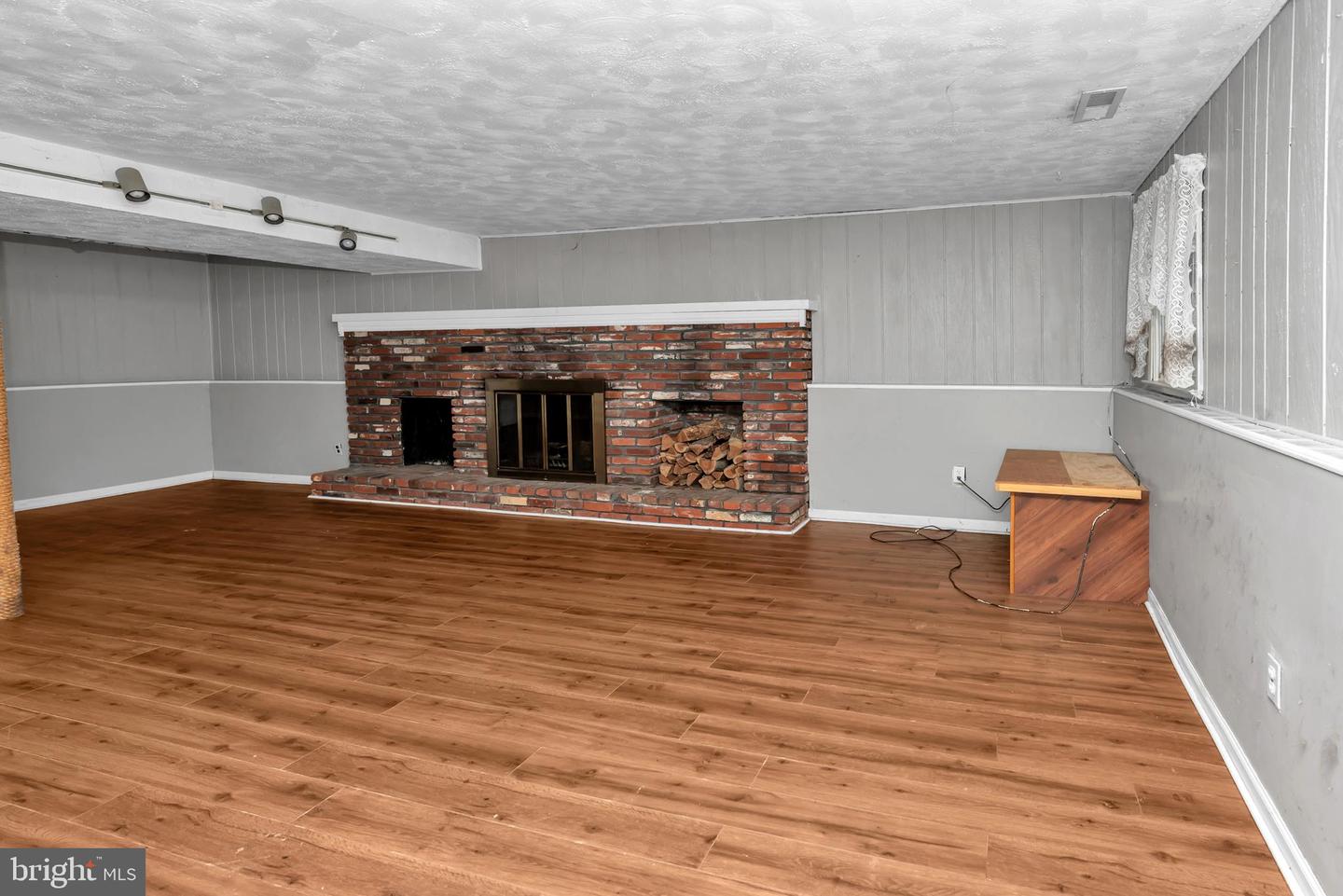16 Constitution Rd Property Photo 47