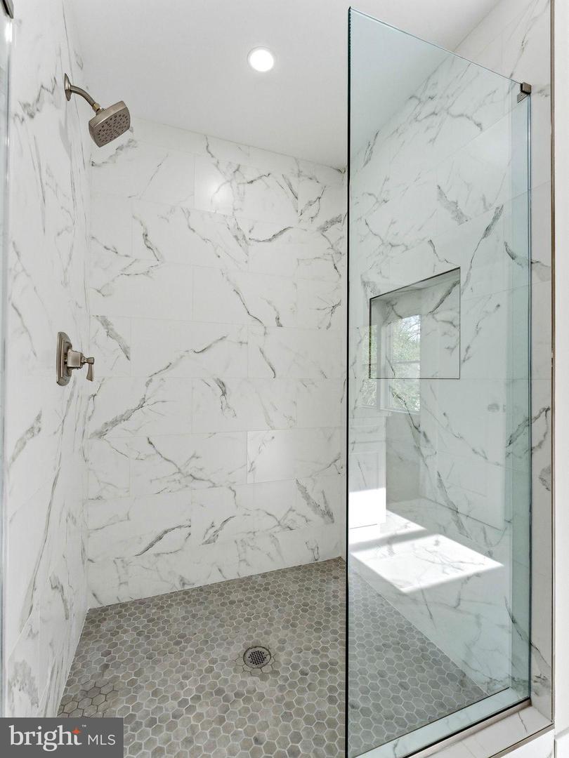429 Almonesson Rd Property Photo 25