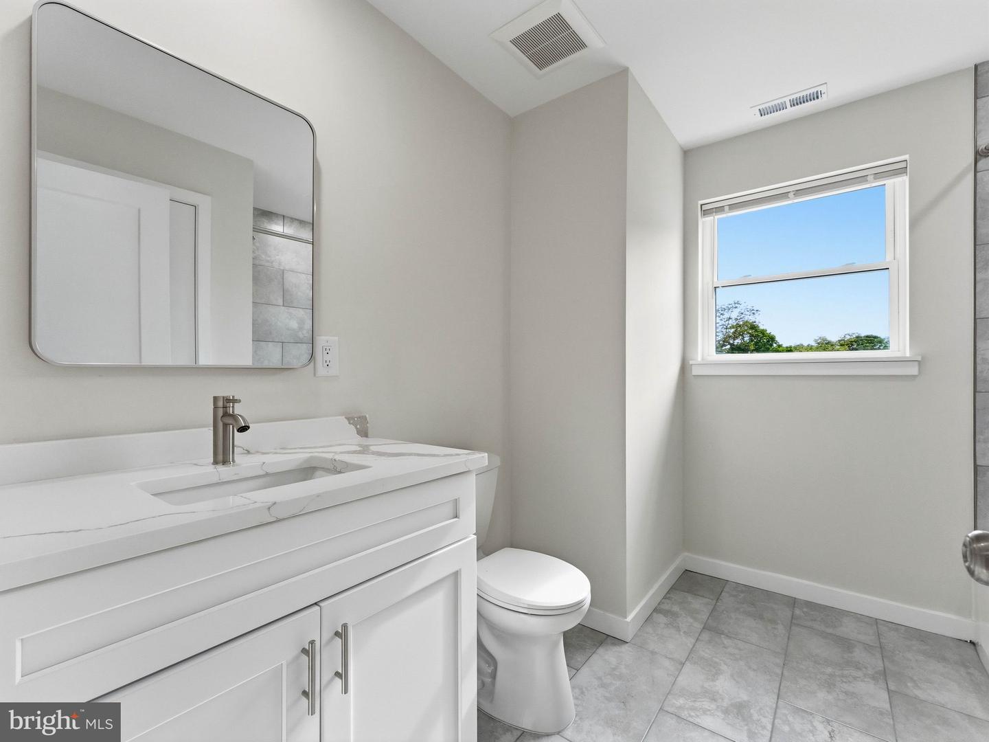 429 Almonesson Rd Property Photo 29