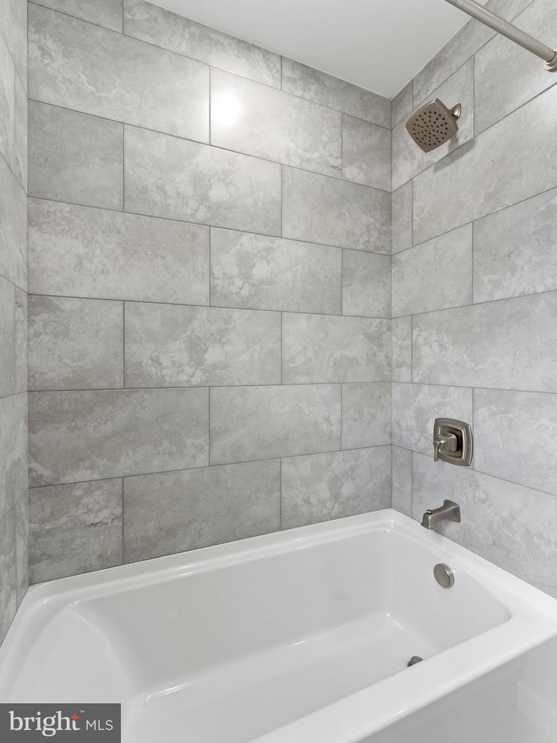 429 Almonesson Rd Property Photo 32