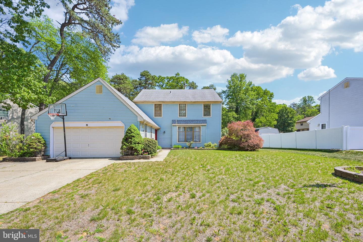 18 Pine Glen Dr Property Photo 1