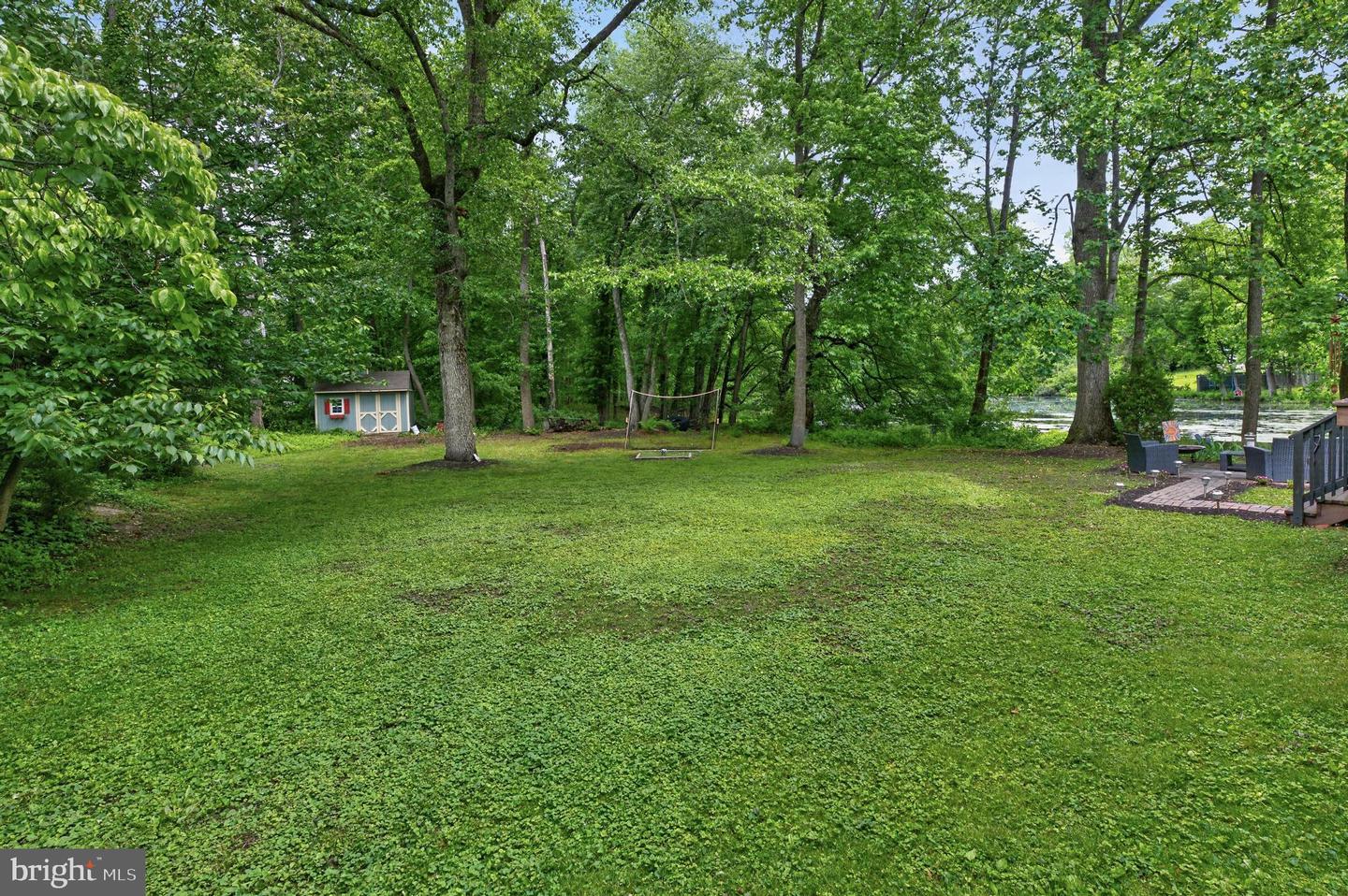 241 Van Horn Ave Property Photo 3