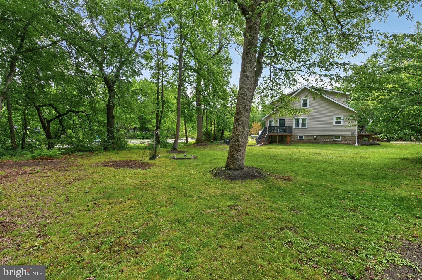 241 Van Horn Ave Property Photo 4