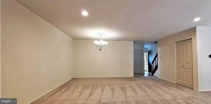 1605 Bromley Property Photo 2