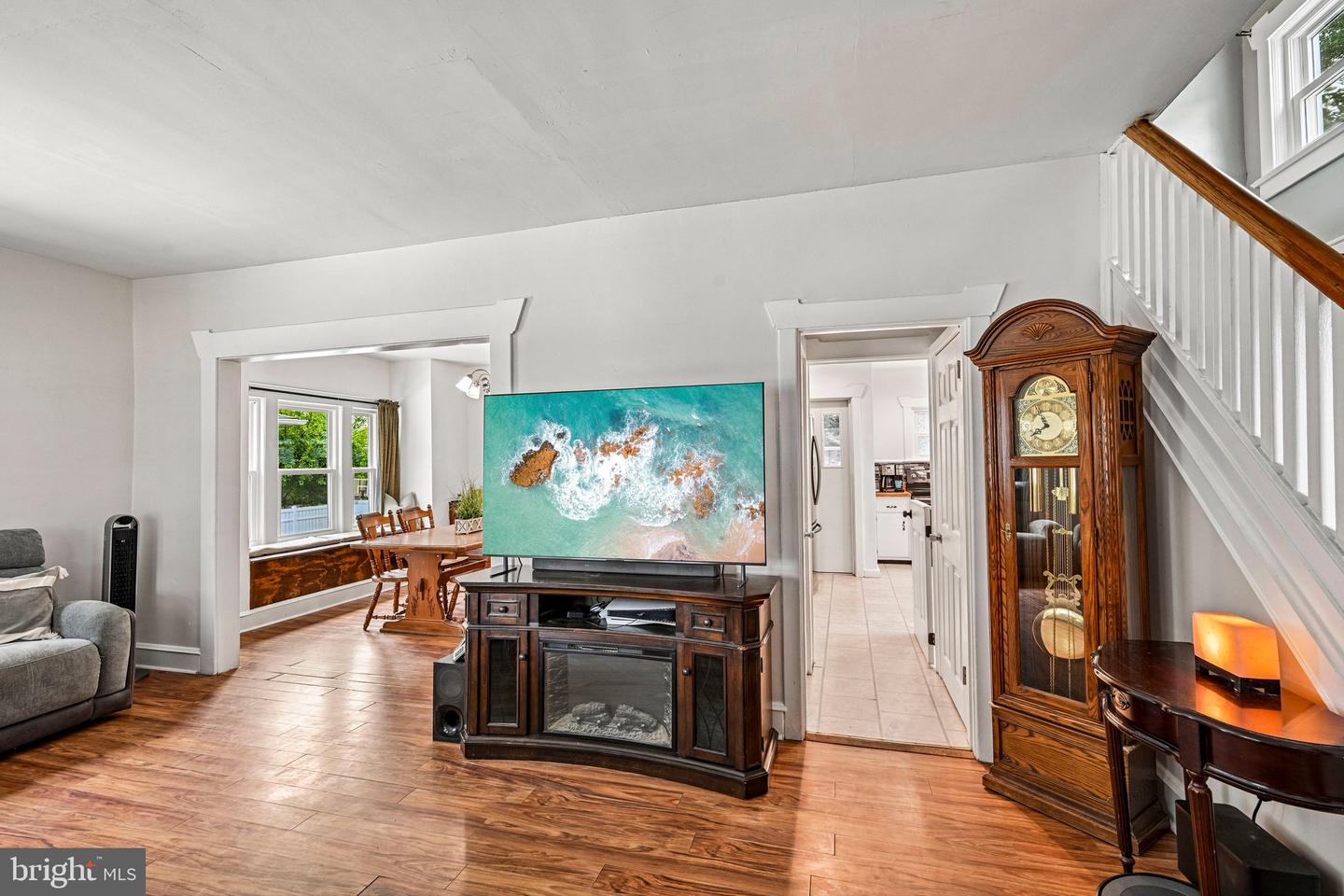 5 Ogden Ave Property Photo 10