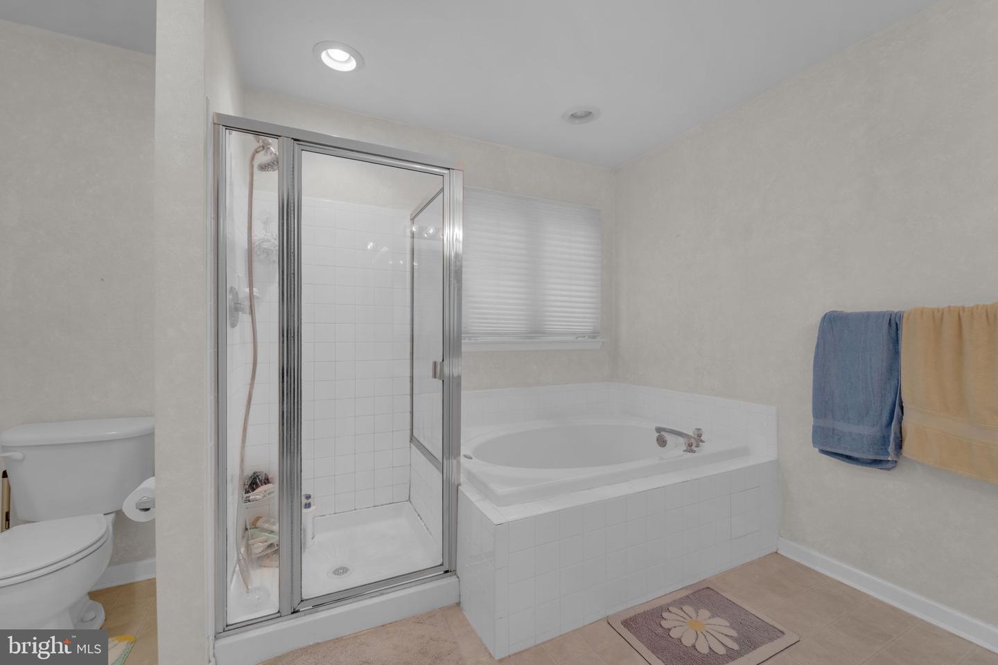 3 Saddle Ln Property Photo 20