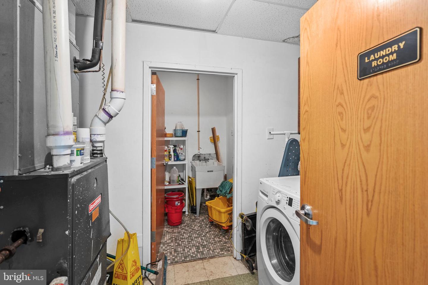 1721 Haddon Ave Property Photo 23