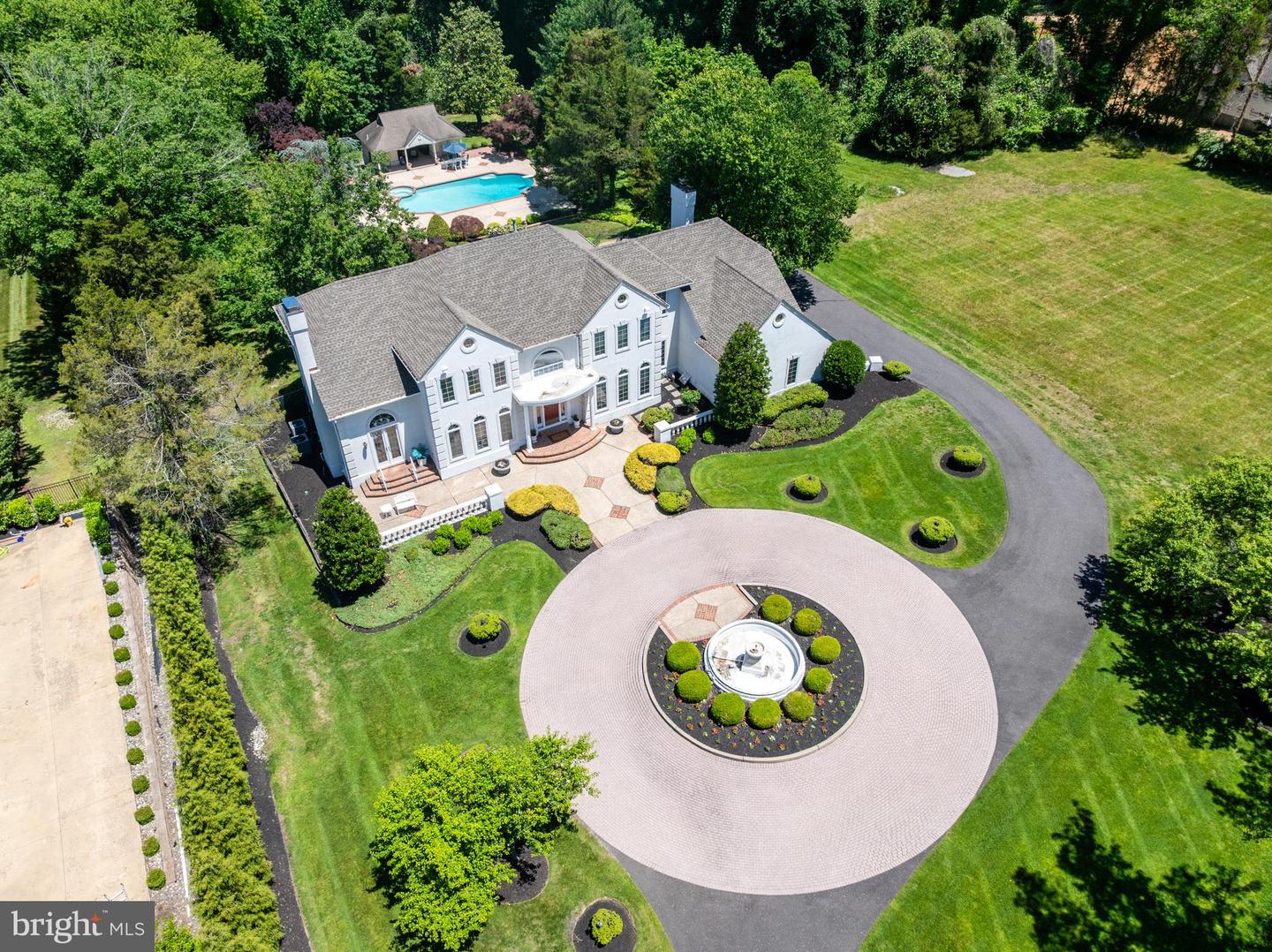 228 MUNN LN
