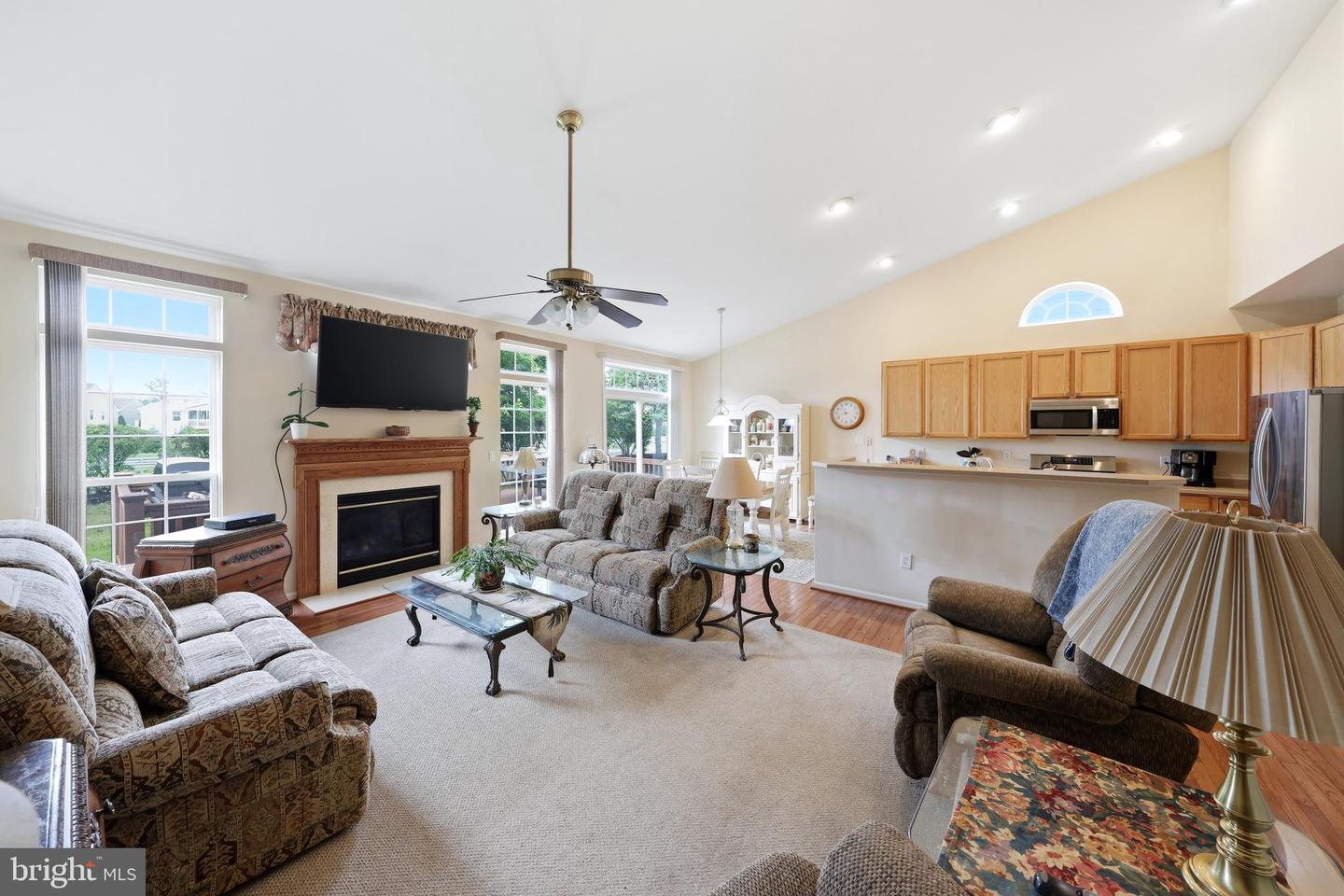 204 Hearthstone Dr Property Photo 8