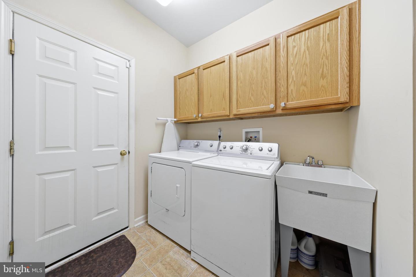 204 Hearthstone Dr Property Photo 25