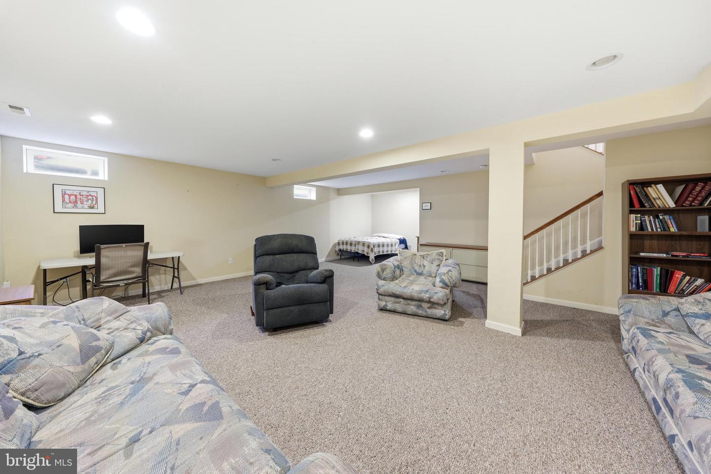 204 Hearthstone Dr Property Photo 28