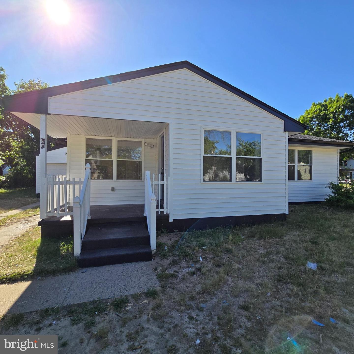 38 Richards Ave Property Photo 1