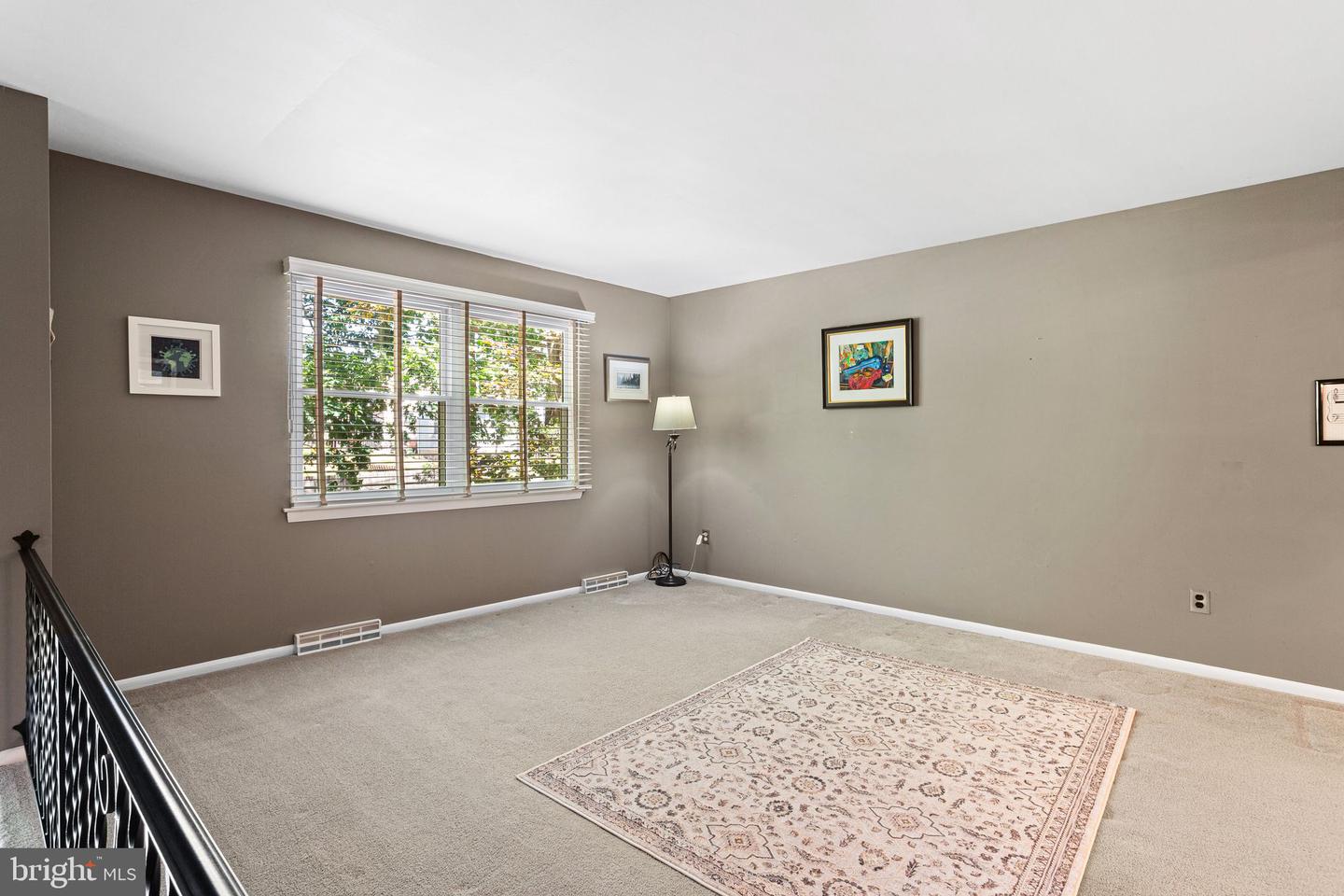 227 Chestnut Ave Property Photo 3