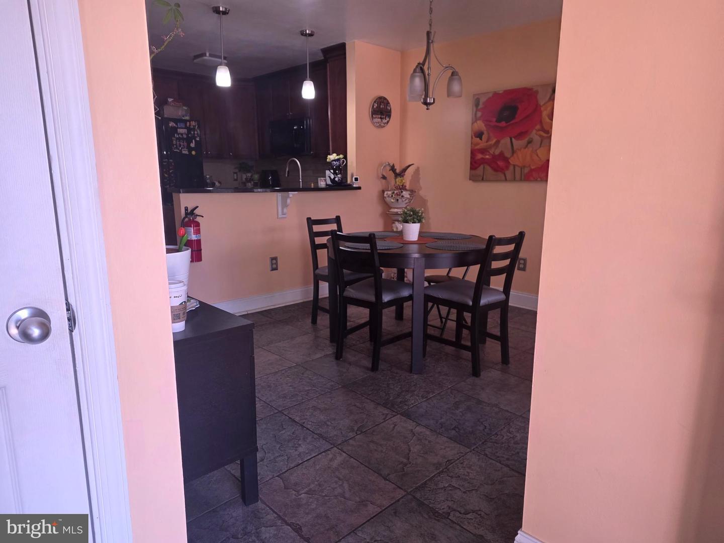 1502 Roberts Way Property Photo 3