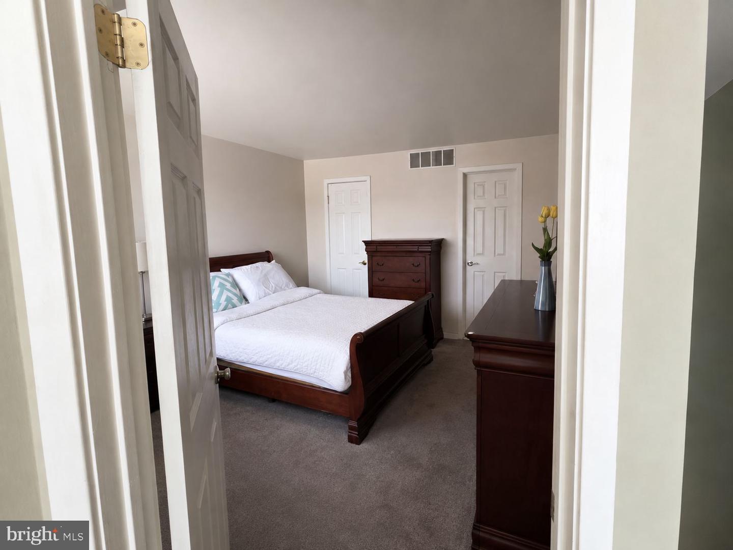 1502 Roberts Way Property Photo 12