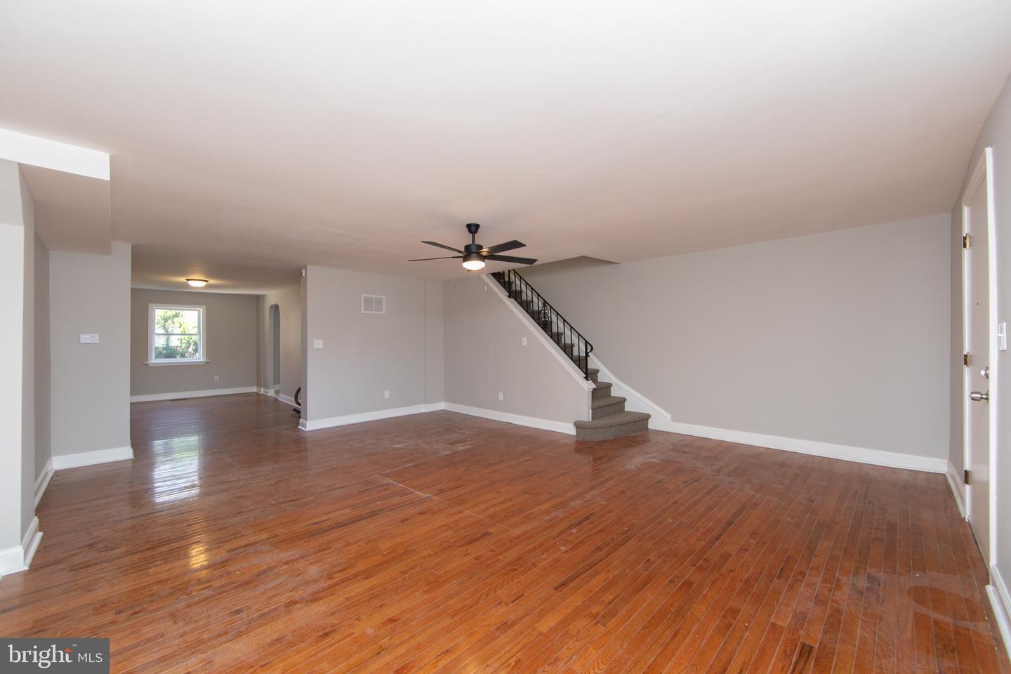 1553 Wildwood Ave Property Photo 4