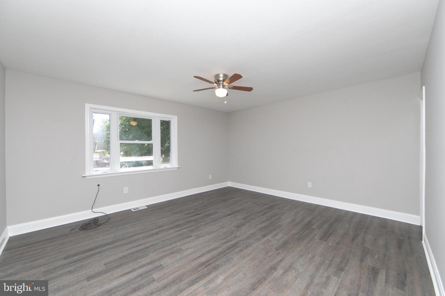 1553 Wildwood Ave Property Photo 11