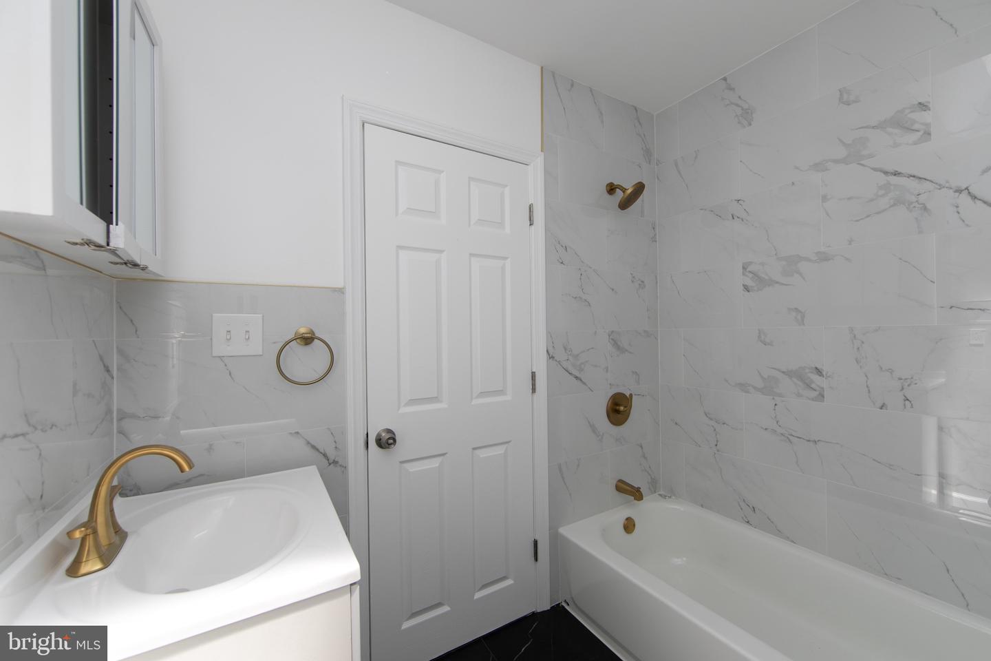 1553 Wildwood Ave Property Photo 24