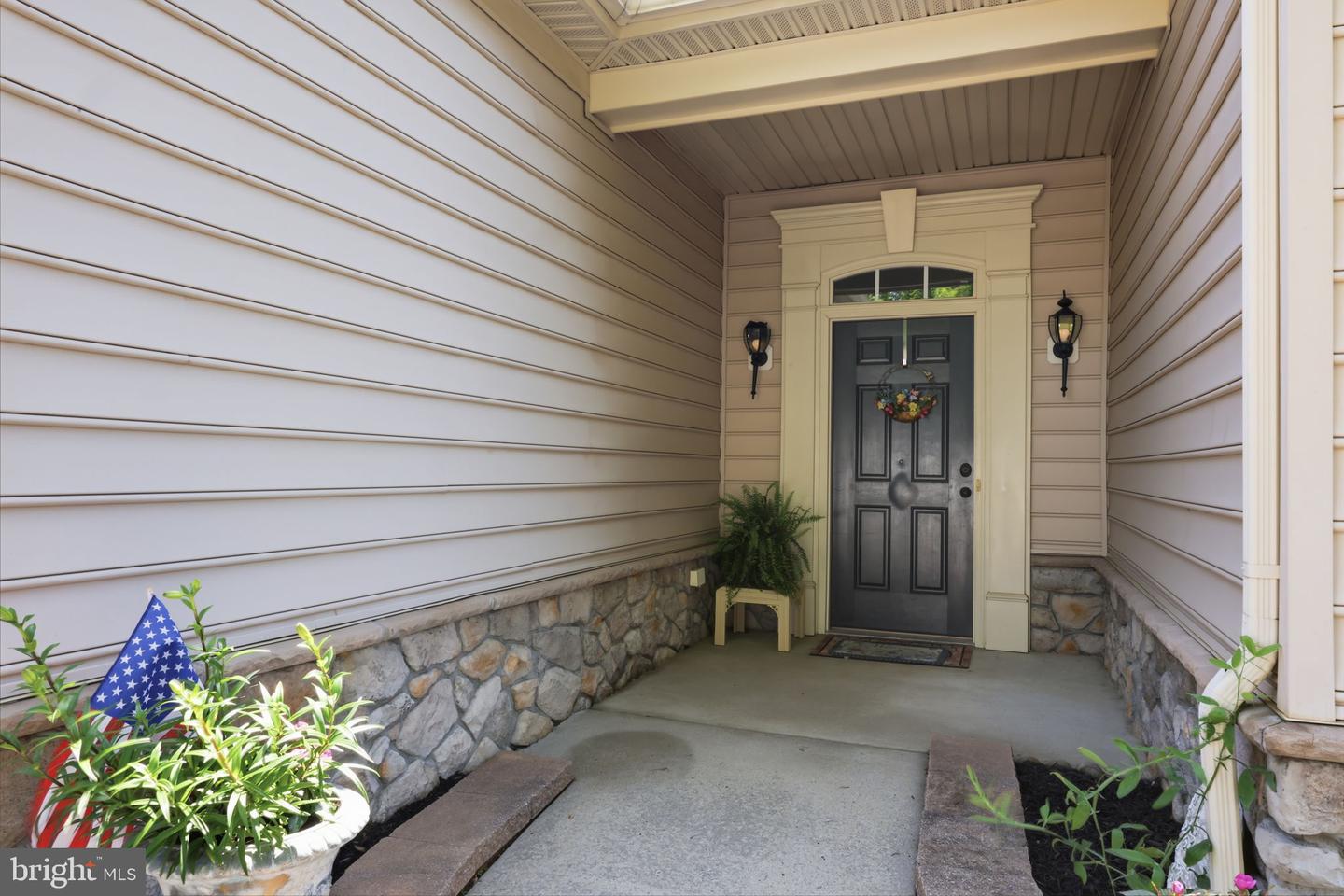 34 Virginia Dr Property Photo 2