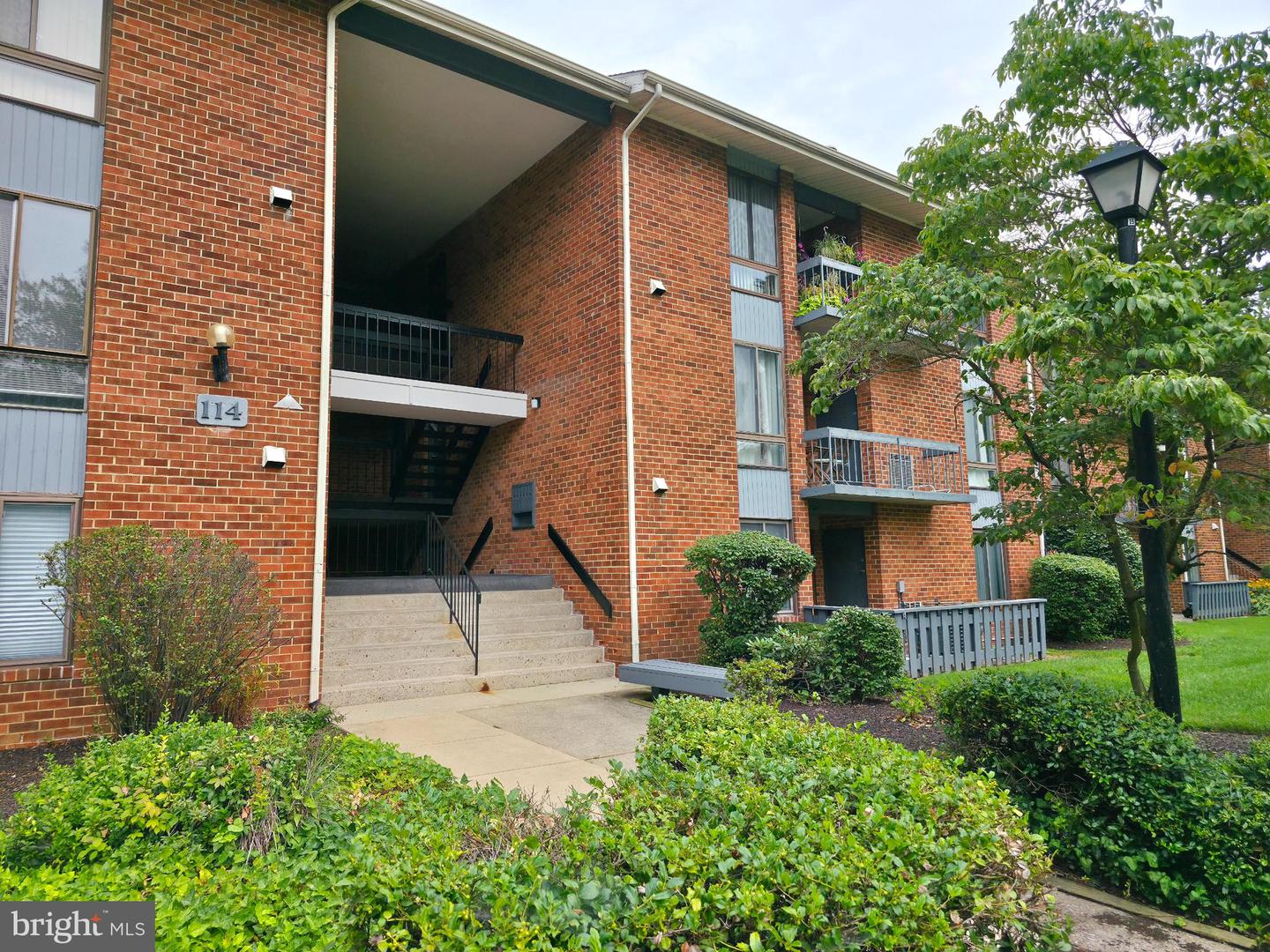114 VAN BUREN RD #4 Property Photo 1