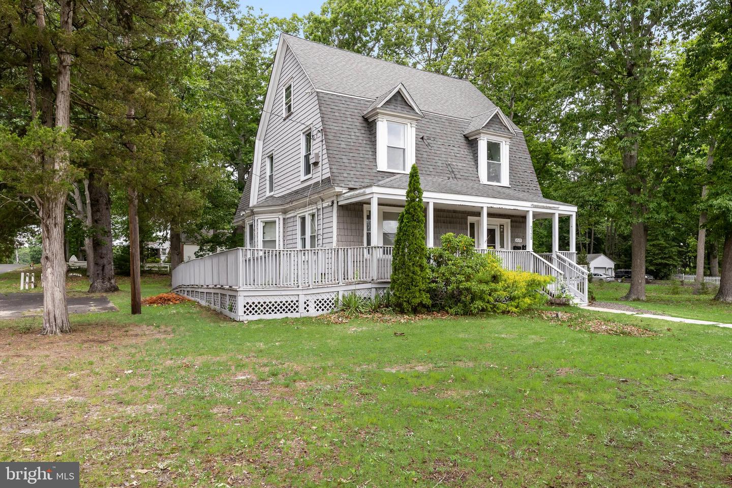 2129 Atco Ave Property Photo 2