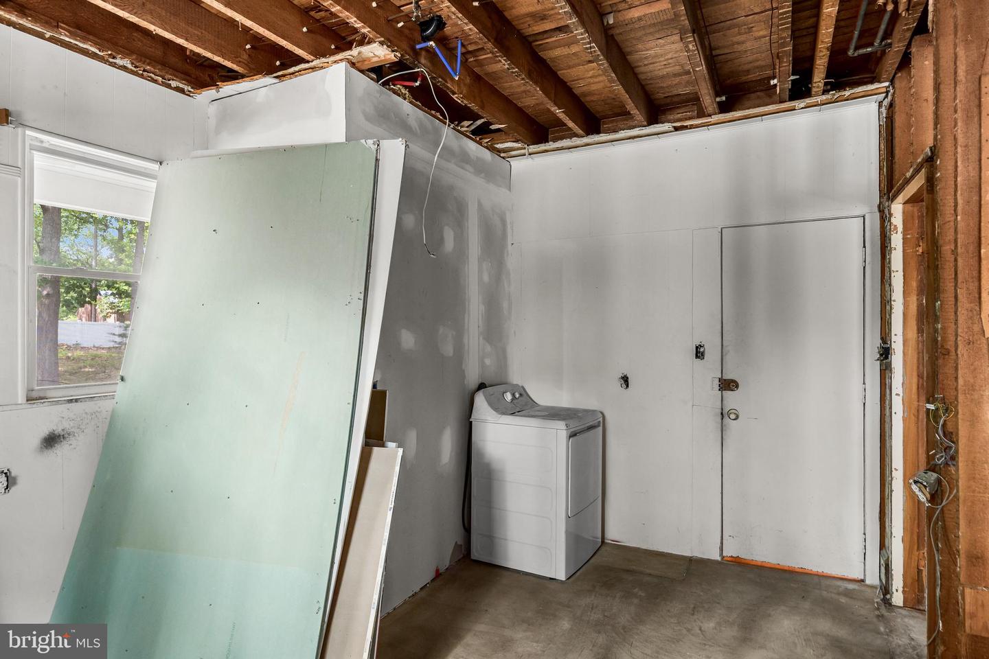 2129 Atco Ave Property Photo 9