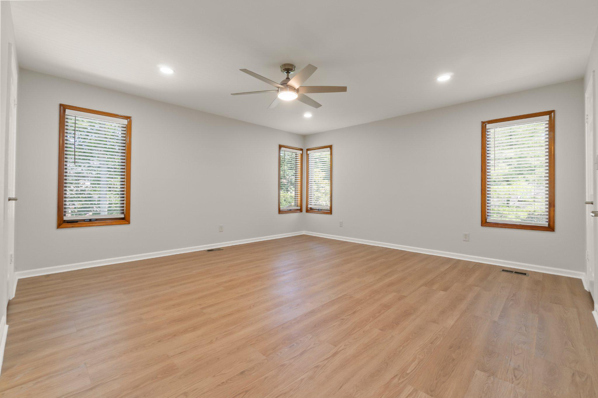 5 Justin Ct Property Photo 19