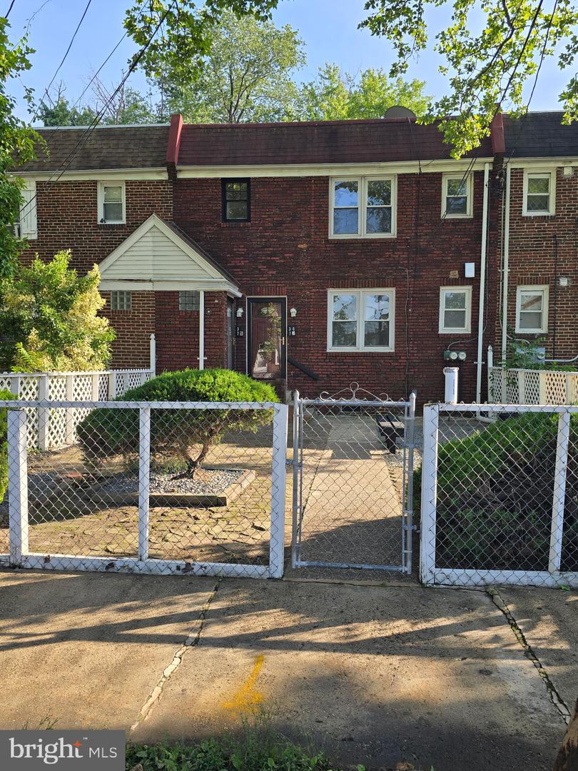367 MARLTON AVE Property Photo 1