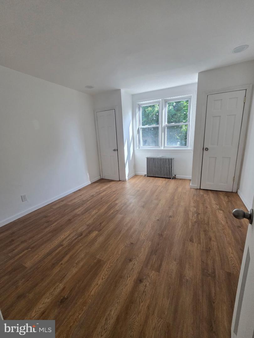 367 Marlton Ave Property Photo 6