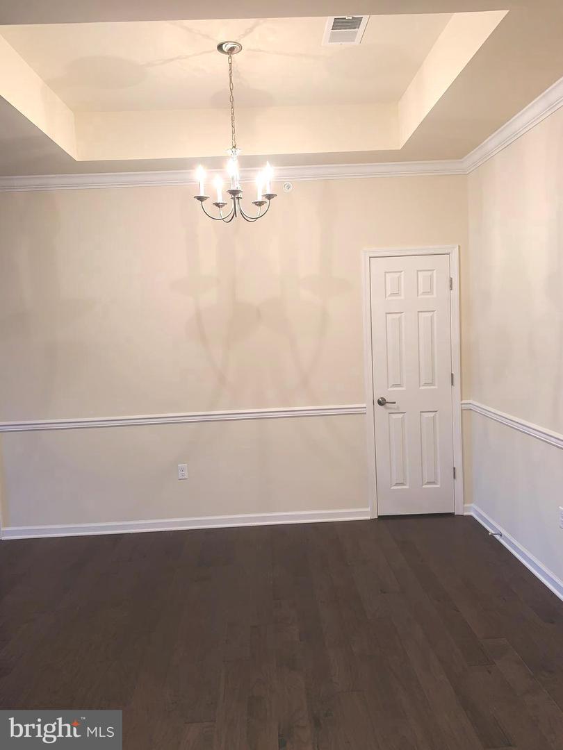 4743 Champions Run Property Photo 8