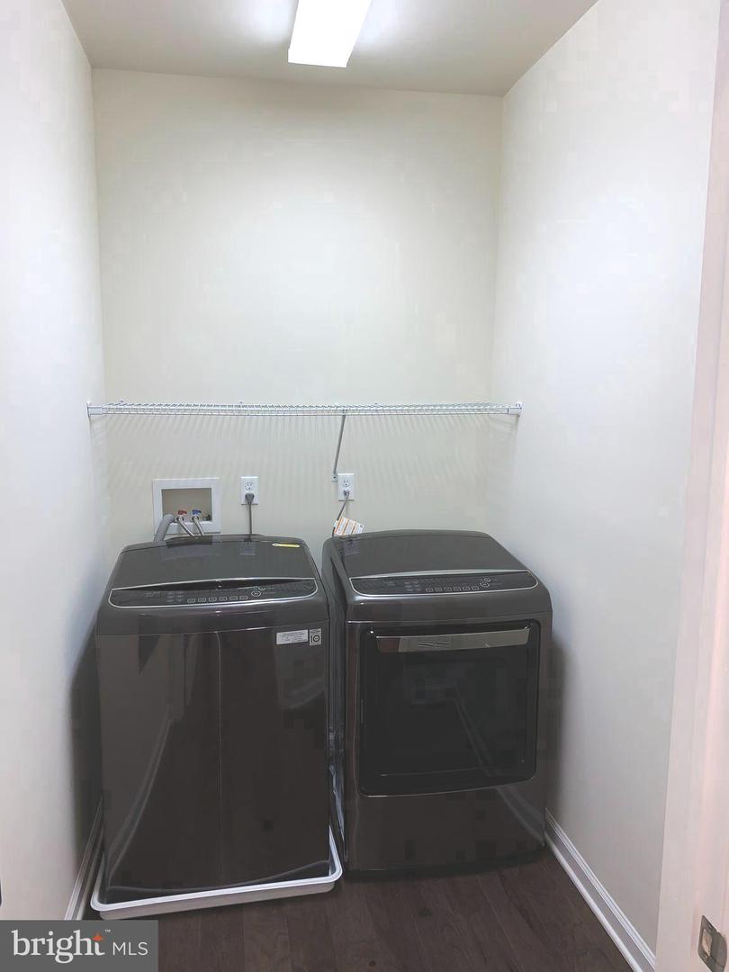 4743 Champions Run Property Photo 15