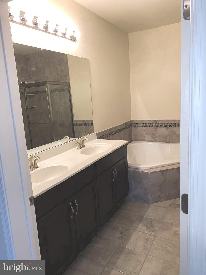 4743 Champions Run Property Photo 21