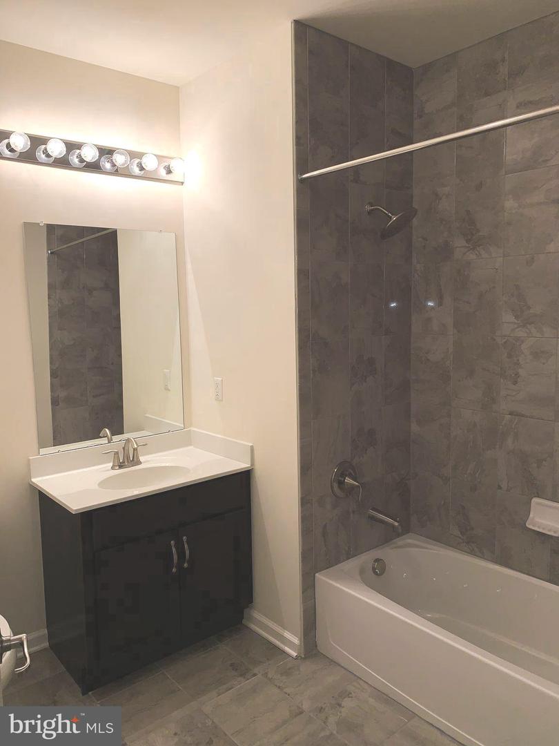 4743 Champions Run Property Photo 27