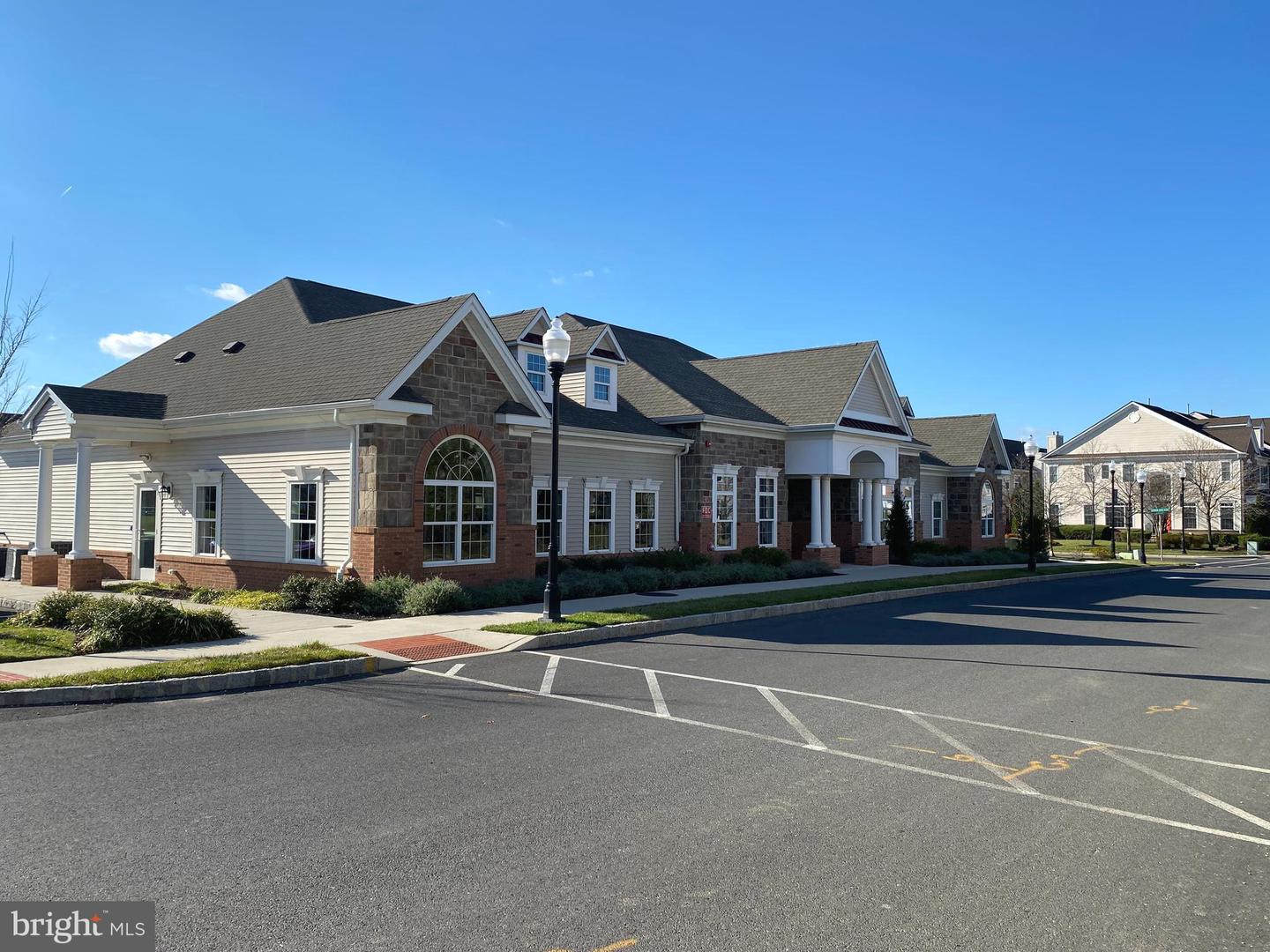 4743 Champions Run Property Photo 31