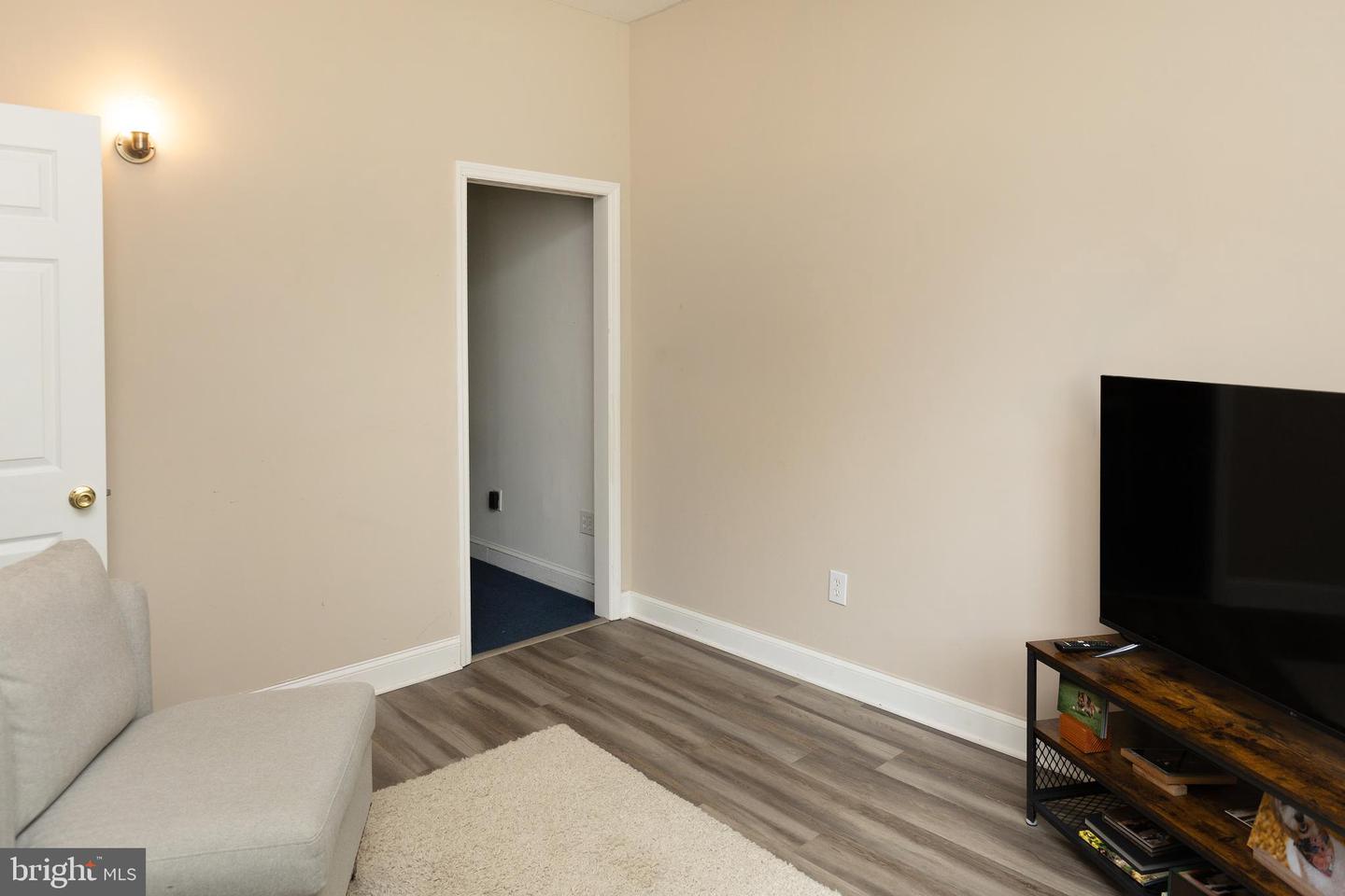654 E Atlantic Ave Property Photo 6