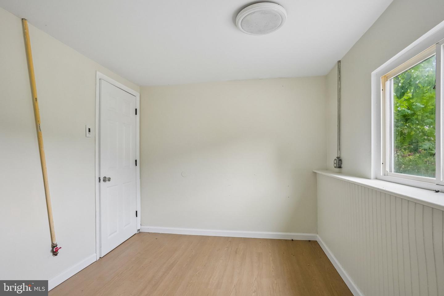 50 E Maple Ave Property Photo 13