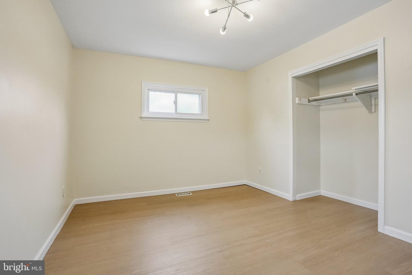 50 E Maple Ave Property Photo 16
